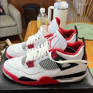 Jordan 4